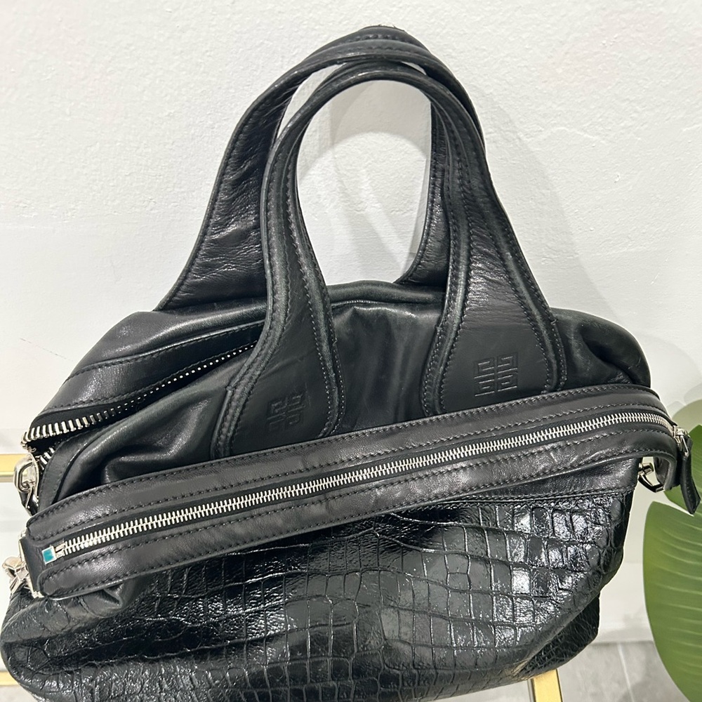 Givenchy embossed Black Leather tote Handbag - Picture 5 of 5